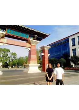 西南民族大学--刘昱彤（左）邬明（右）--声乐--214、207